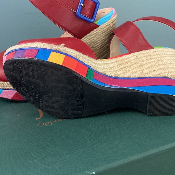 J.Renee espadrilles in fun summer colors!  Ladies size 7 M. - Picture 2 of 7